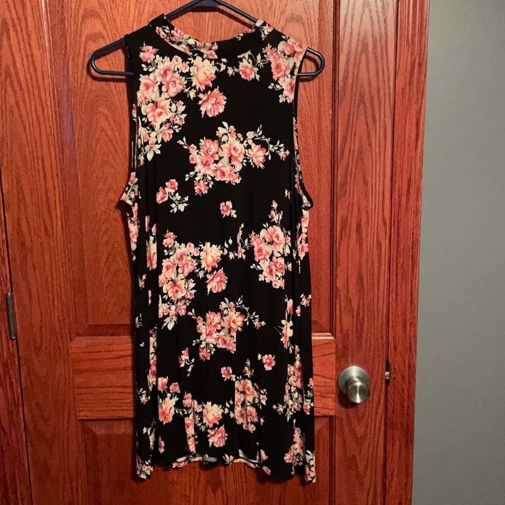 L black floral dress!